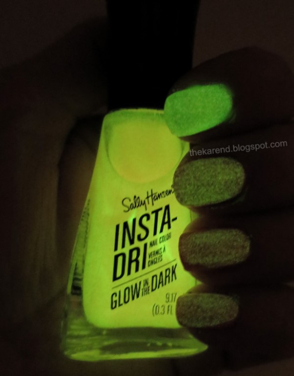 Sally Hansen Insta Dri  Glowing Night